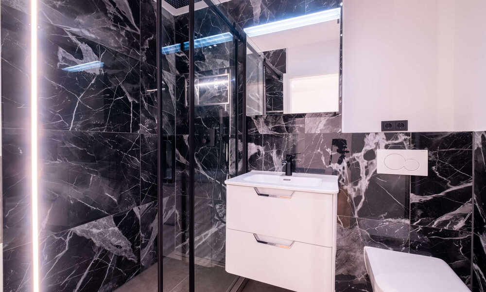 Luxus-badezimmer-renoviert-Facility360-muenchen